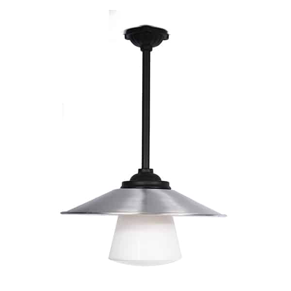 Asemalamppu roikkuu 50cm