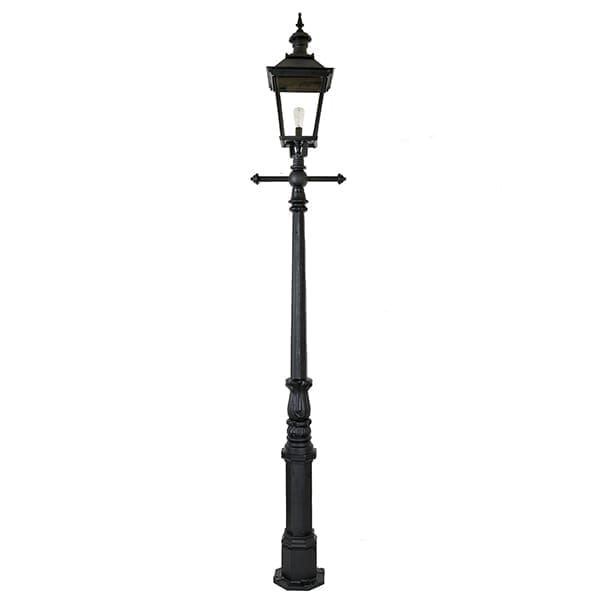 Valurautainen valaisinpylväs Oslo 320cm