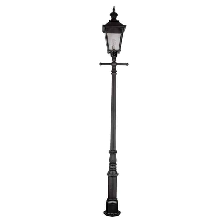 Valurautainen valaisinpylväs Oslo 360cm