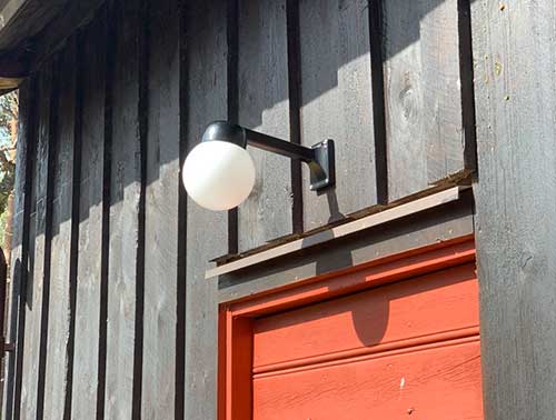 Kulttuurilampa tarjoaa laajan valikoiman herkullisia funkislamppuja ja muita retrovalaisimia.